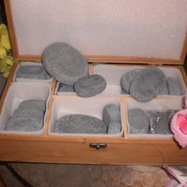 סט 40 אבנים חמות במזוודה - מכללת ברק